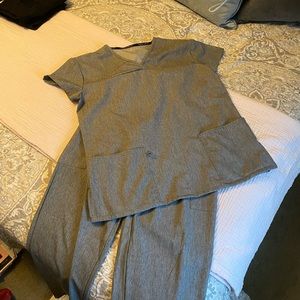 Just Love small grey scrub set